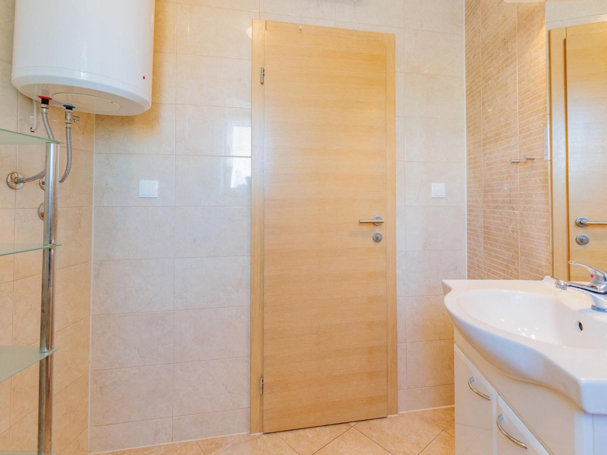 Apartment Mlasina-3 By Interhome Nin Esterno foto
